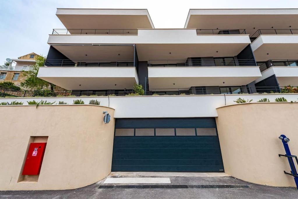 Walking Distance Old Town 120M2,Garden,View,Garage Apartment ดูบรอฟนิก ภายนอก รูปภาพ
