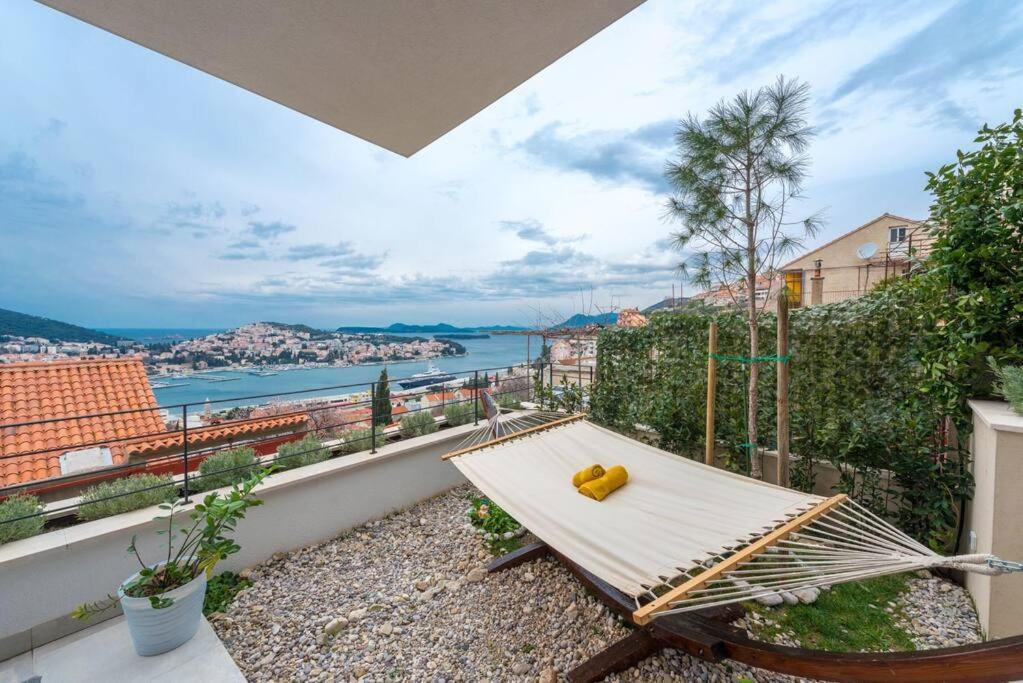 Walking Distance Old Town 120M2,Garden,View,Garage Apartment ดูบรอฟนิก ภายนอก รูปภาพ
