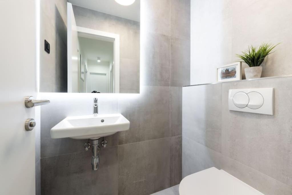 Walking Distance Old Town 120M2,Garden,View,Garage Apartment ดูบรอฟนิก ภายนอก รูปภาพ